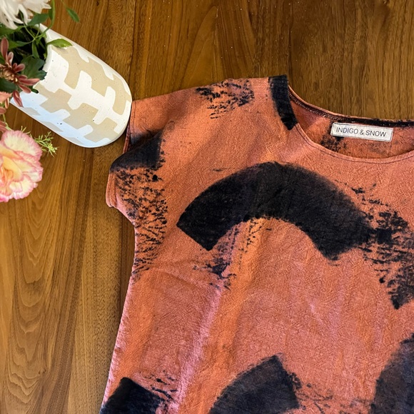 Indigo & Snow Handpainted Boxy Top Size S - Picture 2 of 5